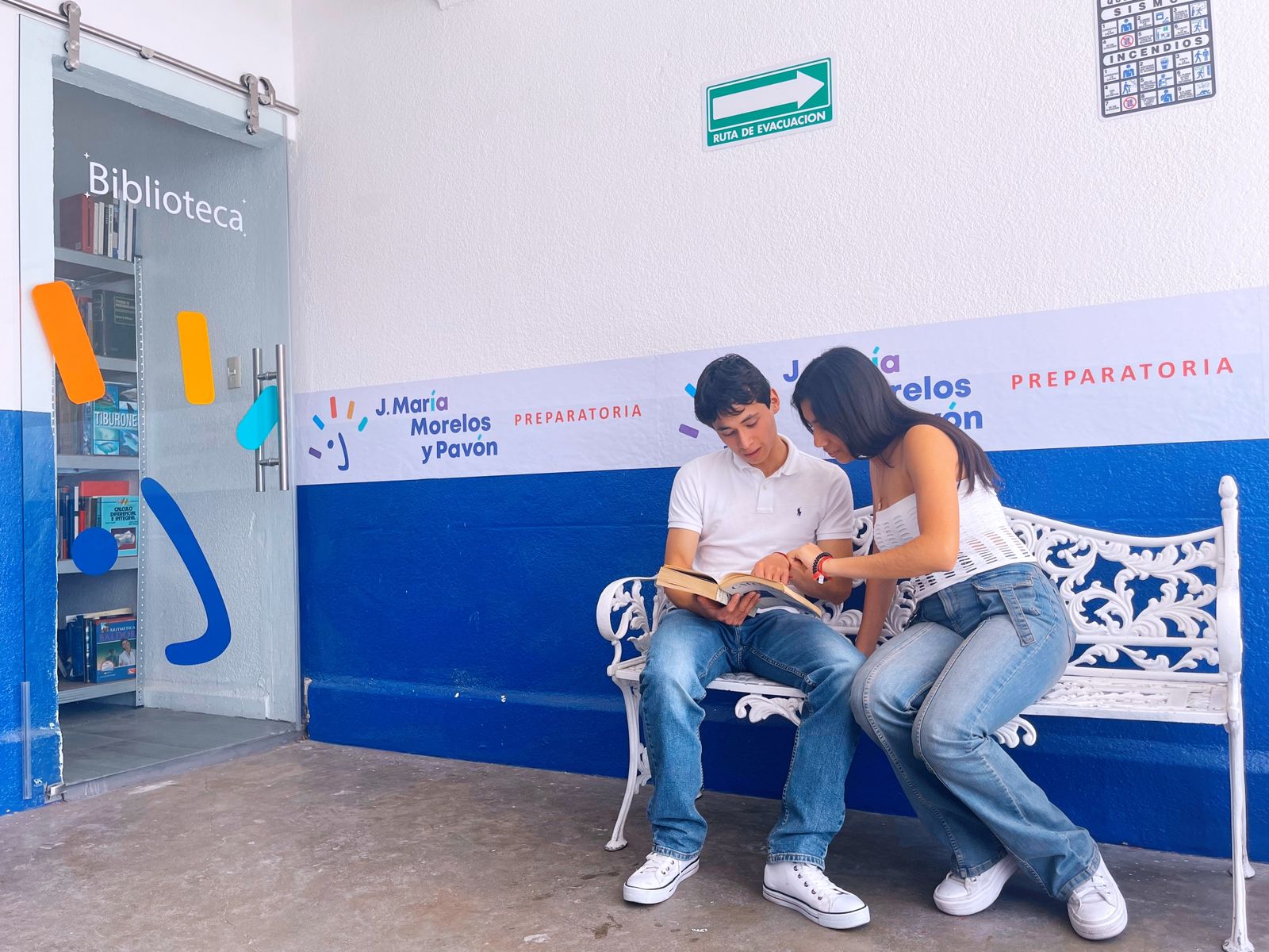 Imagen del laboratorio de la Preparatoria